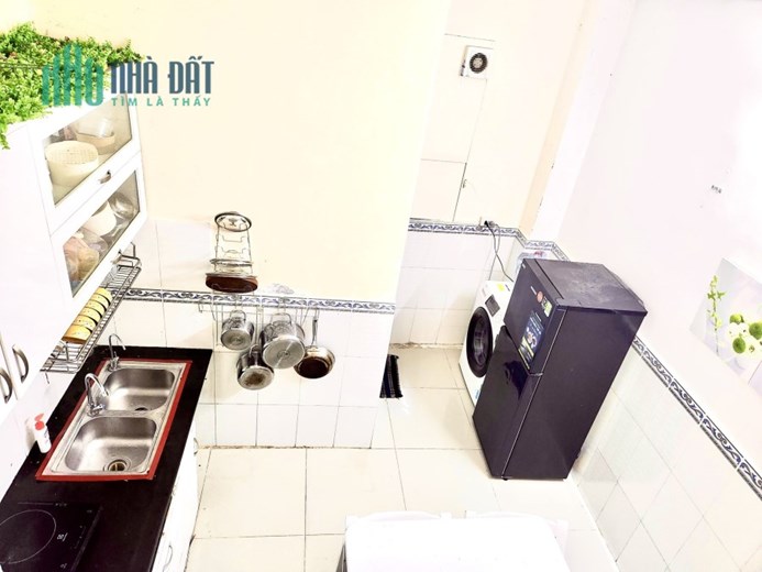 CHO THUÊ nhà nguyên căn HXH đường Nguyễn Văn Cừ Quận 1 – Giá thuê chỉ 14 triệu/tháng hẻm thông tứ
