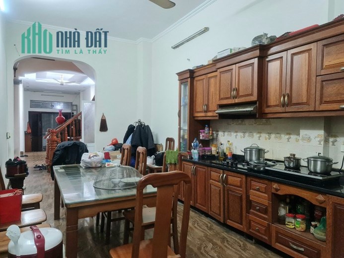 NHÀ ĐẸP NGUYỄN SƠN -  VỊ TRÍ CỰC ĐẸP – KHU DÂN CƯ VIP – NGÕ TO, GARA OTO
