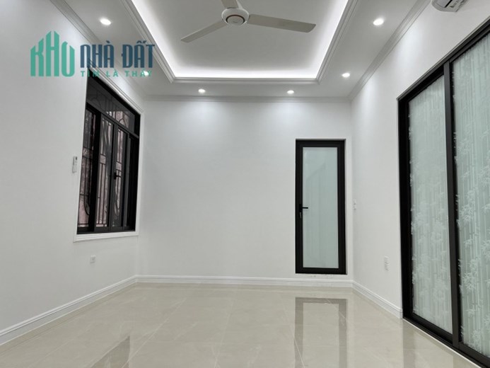Bán nhà Tôn Đức Thắng 35m2 x 4T, 2 thoáng, ngõ nông, oto, nhỉnh 4 tỷ