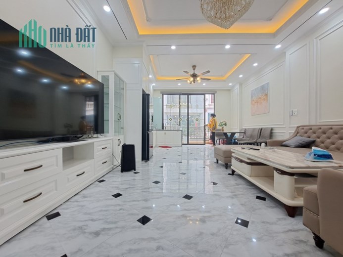 LẠC LONG QUÂN- GARA OTÔ–KINH DOANH  -GẦN  PHỐ - GẦN HỒ TÂY  76 M 5 TẦNG 9.9TỶ