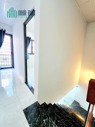 Bán nhà đẹp 2 tầng 2PN, Hẻm xe hơi Chiến Lược, BTĐA, Bình Tân, 35m2, giá 3.37 tỷ TL