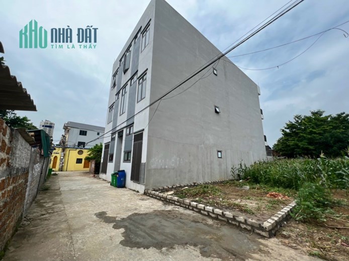 cần thanh khoản nhanh lô 112,5m2 trục chính thôn 3 đường thông tứ phía
