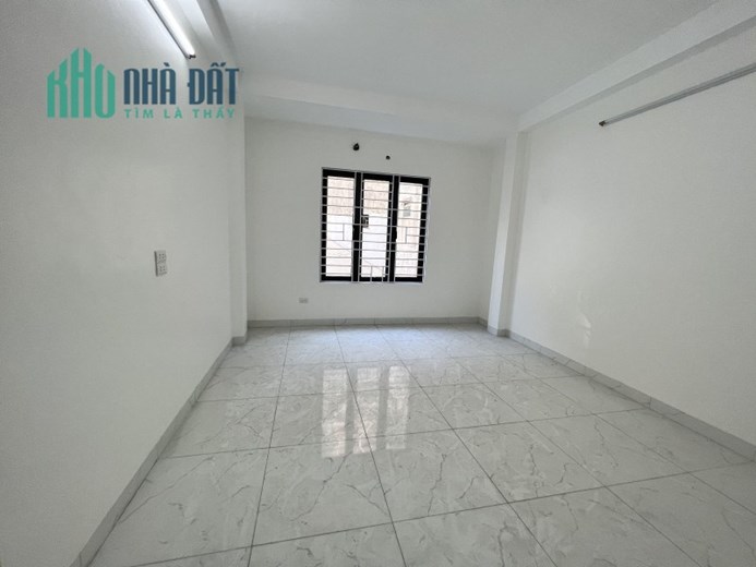 Nhỉnh 2 tỷ sở hữu nhà Xã Đàn 30m2 x 4T, ngõ thông, 3 gác phi vèo vèo