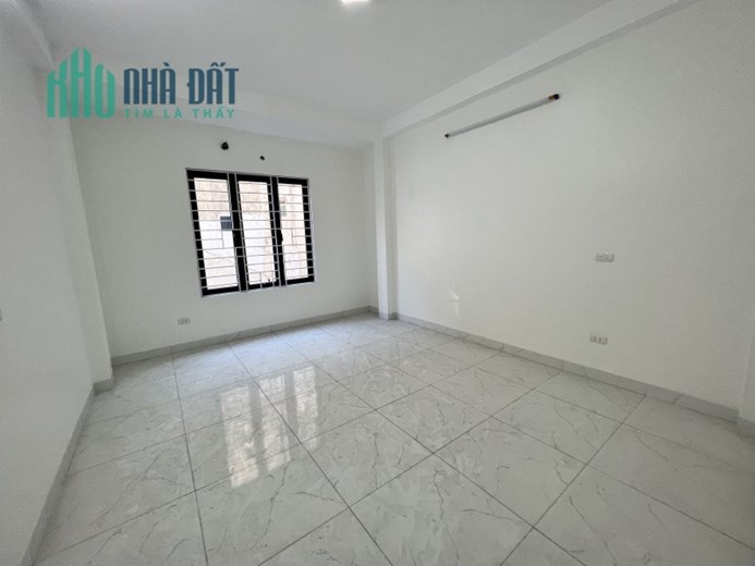 Nhỉnh 2 tỷ sở hữu nhà Xã Đàn 30m2 x 4T, ngõ thông, 3 gác phi vèo vèo