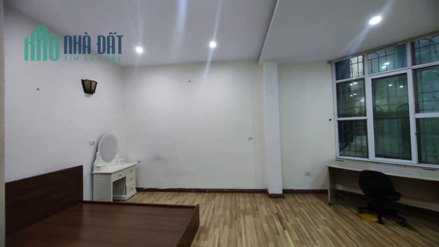 GẦN PHỐ, NHÀ ĐẸP Ở LUÔN - 3 tầng Kim Mã 39m_3.5 tỷ - NGÕ NÔNG SẠCH