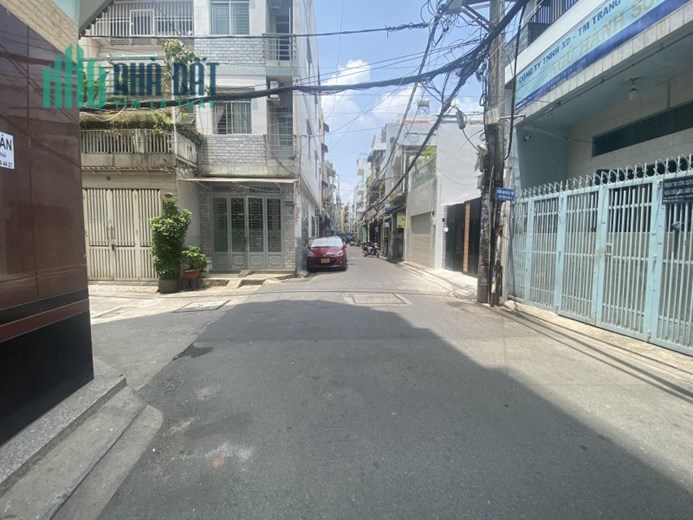 NHÀ MỚI FULL NỘI THẤT - HẺM NHỰA 8M THÔNG - Ô TÔ ĐẬU NGÀY ĐÊM