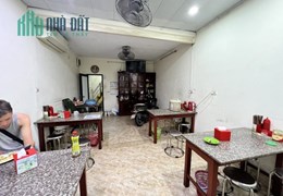 Bán nhà khu Văn Miếu 30m2 x 4 tầng, ngõ thông, 2 thoáng, 3 gác tránh xe máy, 2,7 tỷ