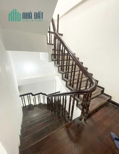 Nhà đường hai chiều mặt phố đẹp nhất Nguyễn Khang ngõ rộng vỉa hè ô tô đỗ 62m 6 tầng chỉ hơn 24 tỷ