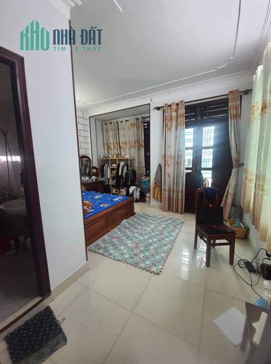 Nhà Mặt Tiền Kinh Doanh Siêu Đỉnh Tân Chánh Hiệp- 5 Tầng- Chủ Ngộp Giảm Từ 9tỷ7 Xuống 8tỷ5.