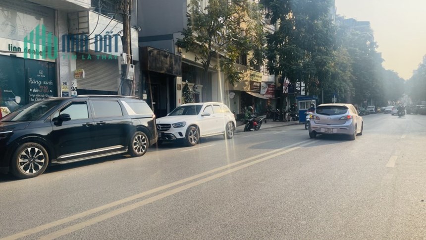 Bán nhà mặt phố Trung Phụng 20m2*5T, vỉa hè rộng, kinh doanh sầm uất, nhà đẹp, 6.5 tỷ