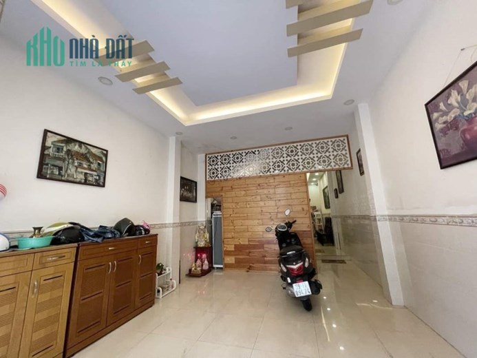 Quá Hiếm Q4 giáp Q1, MT 12m, 5 tầng, DTSD: 285m2 nhỉnh 250tr/m