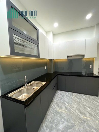 Nhanh tay sở hữu căn nhà siêu phẩm ngay chợ Gò Xoài: DT gần 40m2, sổ vuông, 2 Tầng, tặng FULL nội