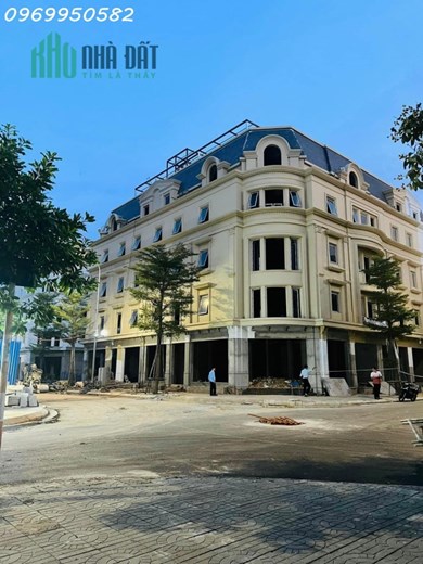 Bán nhanh nhà liền kề tại Nguyễn Xiển, 93m2, 6x15m, 6 tầng, 20 tỷ