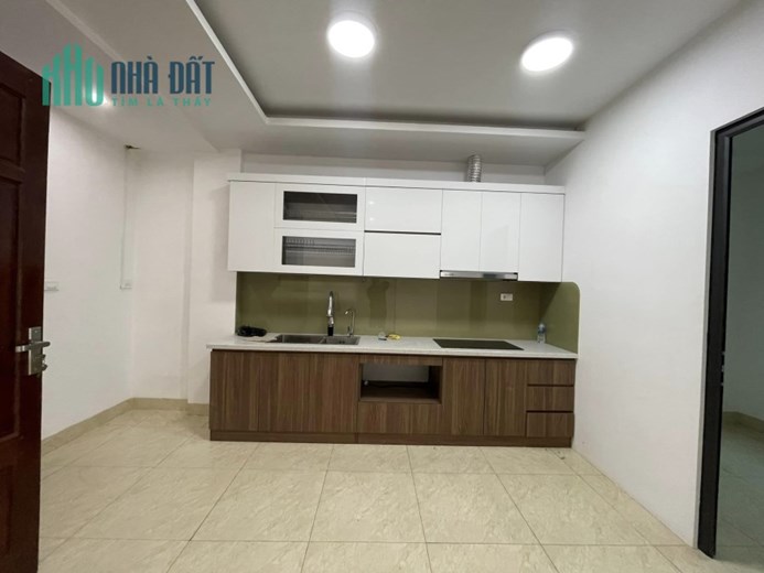 Bán Nhà Trần Quang Diệu, Sát Quận Uỷ, Cạnh Công Viên, 8T Thang Máy, Oto KD, dt 50m2, 16 tỷ