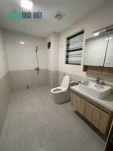 Bán Nhà Trần Quang Diệu, Sát Quận Uỷ, Cạnh Công Viên, 8T Thang Máy, Oto KD, dt 50m2, 16 tỷ