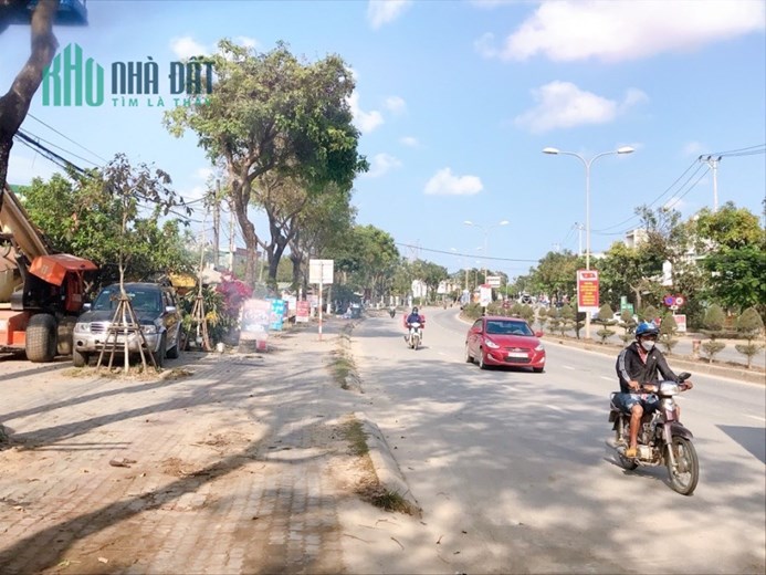 Bán Căn Nhà Mặt Tiền 6M.  Thuận Tiện Vừa Ở Vừa Kinh Doanh Hòa Vang.