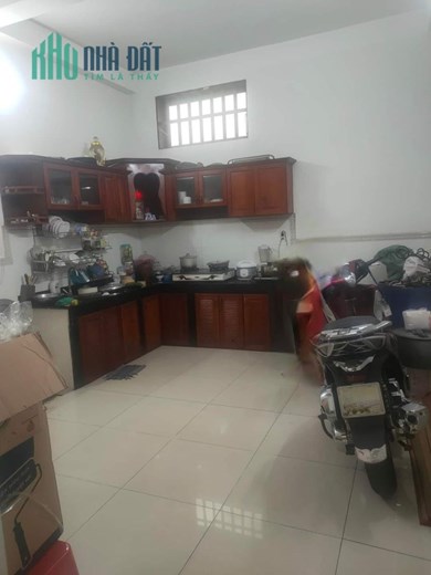 BÁN GẤP NHÀ NGAY TT TP.DĨ AN 3 TẦNG 4PN NGANG 5x15 CHỈ VỚI 4 TỶ 3