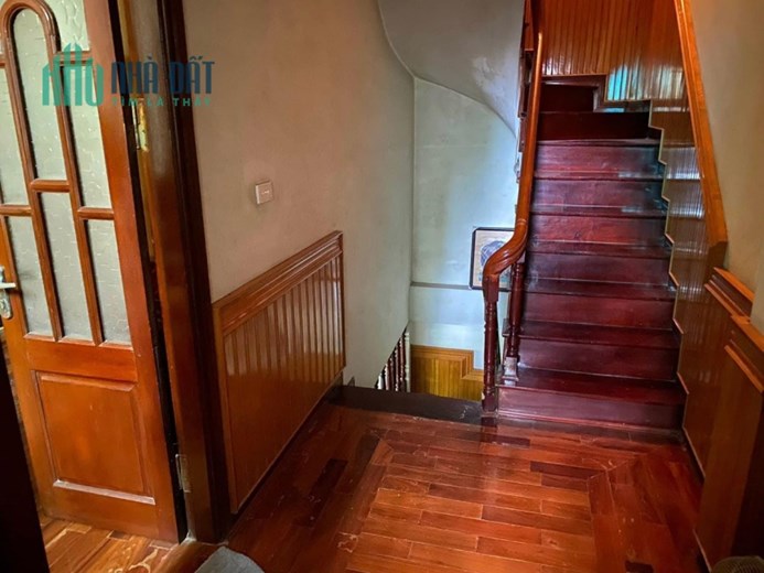 BÁN NHÀ PHÂN LÔ NGHĨA TÂN-TRUNG TÂM CẦU GIẤY Ô TÔ DỪNG - ĐỖ VÀO NHÀ- 60M-5PN-NHỈNH 9 TỶ
