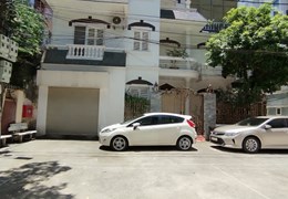 BÁN NHÀ THANH XUÂN, PHỐ NGUYỄN NGỌC NẠI, 95M, 4T, MT 12.5M, OTO. LÔ GÓC, 3 MẶT NGÕ. 0937651883.