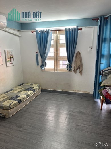 Bán nhà đẹp hẻm to Đinh Tiên Hoàng mà giá chỉ nhỉnh 2 tỷ