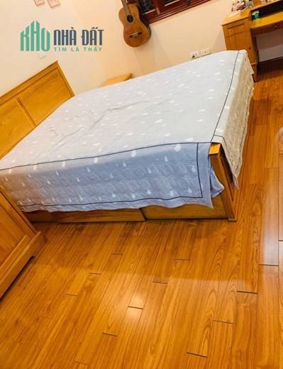 Bán nhà Hoàng Cầu 50m2 4 tầng lô góc ô tô đỗ gần giá 7.3 tỷ