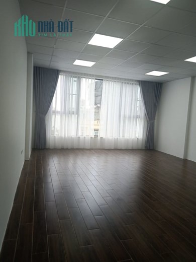 ⚜️ Bán Nhà Mặt phố Lạc Long Quân, 100m2 9T Thông sàn, MT 6m, Chỉ 61 Tỷ ⚜️