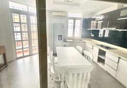 CHO THUÊ nhà nguyên căn 5 tầng Nguyễn Cư Trinh Quận 1 – Giá thuê 28 triệu/tháng nội thất có sẵn