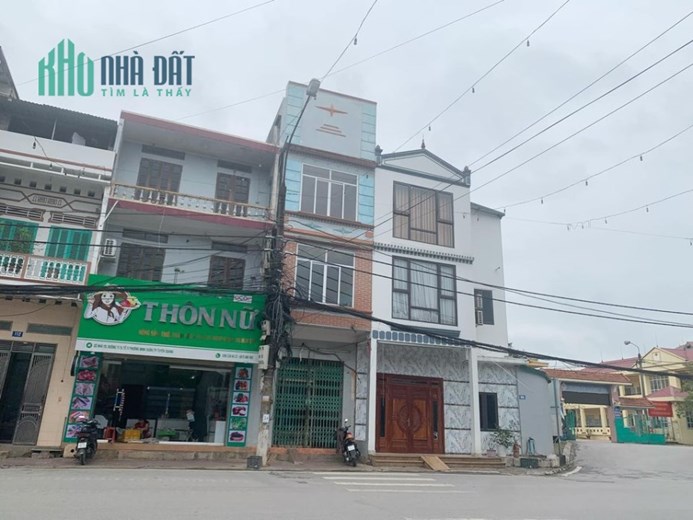 Cần cho thuê nhà SN 110 đường 17/8 (sát cổng trường Lê Quý Đôn) – TP Tuyên Quang.