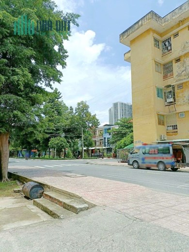 Nhà mới 3 tầng Bùi Minh Trực Phường 6 Quận 8 giá 3tỷ 690