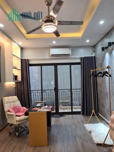 ĐÂY RỒI !!! Chỉ nhỉnh 5 tỷ sở hữu ngay trung tâm Cầu Giấy, Trần Thái Tông, 36m2 5 tầng