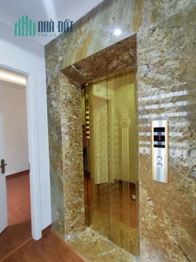 Siêu phẩm Đức Giang, 5 tầng mới koong, thang máy, ngõ ô tô , DT 66m2, MT 6m, giá 9 tỷ.