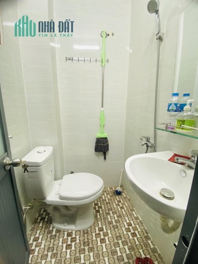 Nhà bán Lạc Long Quân P8 Tân Bình 21m2 3 tầng giá chỉ 3.18 tỷ