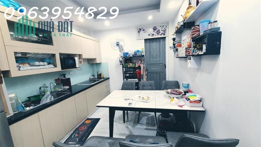 BÁN NHÀ ĐÊ LA THÀNH, QUẬN ĐỐNG ĐA, NHÀ ĐẸP NHƯ TRANH, NGÕ THOÁNG RỘNG, CHỈ 5.6 TỶ