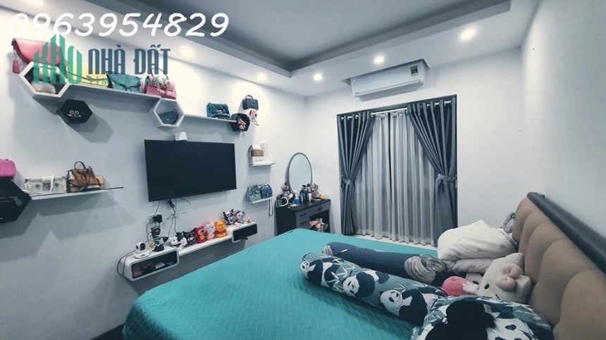 BÁN NHÀ ĐÊ LA THÀNH, QUẬN ĐỐNG ĐA, NHÀ ĐẸP NHƯ TRANH, NGÕ THOÁNG RỘNG, CHỈ 5.6 TỶ