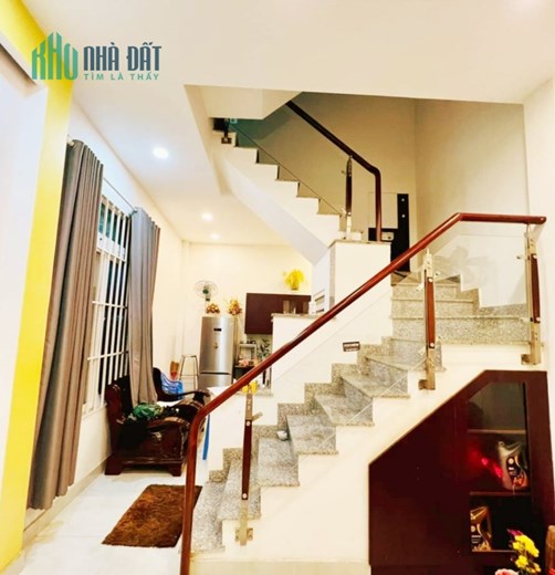 Dương Quảng Hàm (9×4) 4.74 Tỷ Phường 5
Thông ĐẠI HỌC VĂN LAN,QUẬN Bình Thạnh