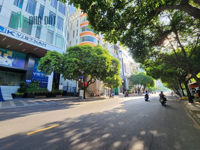 CỰC HIẾM MẶT PHỐ VŨ NGỌC PHAN -ĐỐNG ĐA 105M2, 9T, MẶT TIỀN 12M, VỈA HÈ, KINH DOANH, 46.8 TỶ.
