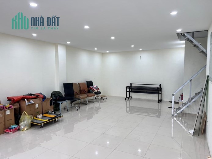 CẦN CHO THUÊ KI ỐT IEC - TỨ HIỆP 53M2, 2 TẦNG, 9 TRIỆU/THÁNG.