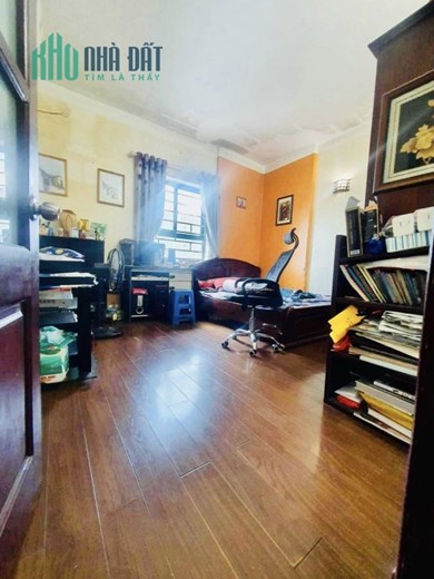 Chính chủ bán căn Chung cư 17T11 KĐTM Trung Hoà Nhân Chính 60m2 giá 2 tỷ 3