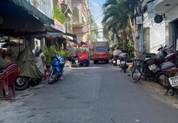 Bán nhà  Đường Thái Phiên  Quận 11 Hẻm rộng thông Giá Nhỉnh 5ty