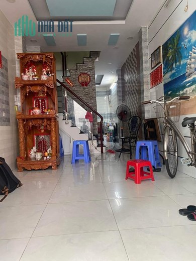 Bán nhà  Đường Thái Phiên  Quận 11 Hẻm rộng thông Giá Nhỉnh 5ty