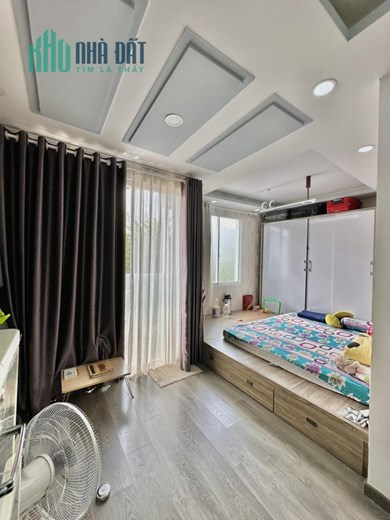 Bán Nhà Rẻ Đẹp Đường Kênh Tân Hóa, Phú Trung, Tân Phú, 42m2 x 5 tầng, Ngang 5.6m, Chỉ 4.5 Tỷ