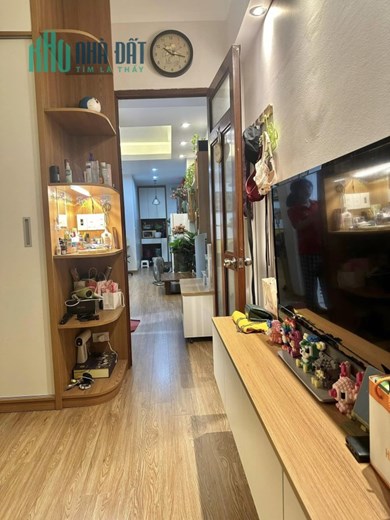 Bán căn hộ chung cư mini - Đẹp như KS 5* - DT 52m, 2 ngủ - Phố Chùa Láng - Giá nhỉnh 1 tỷ.