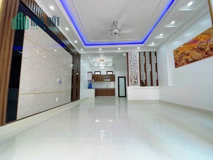 Bán nhà phố Trung Hành, diện tích 42m 3 tầng, cực thoáng, GIÁ 2.35 tỉ