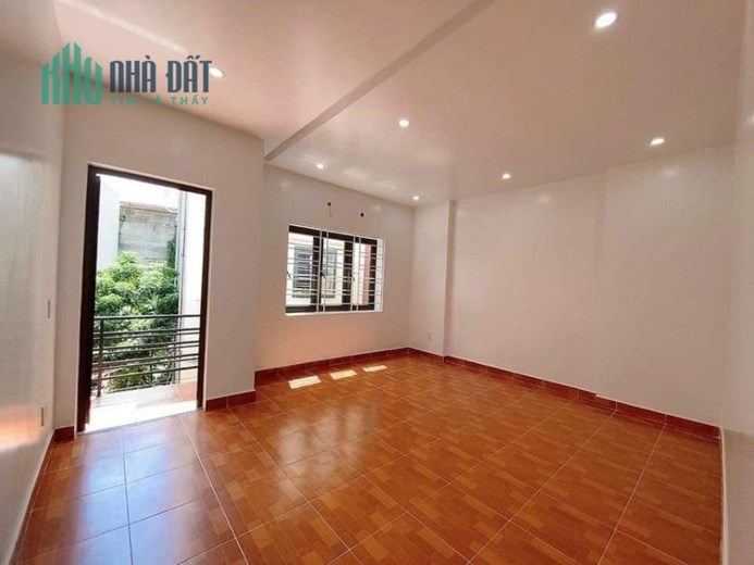 Bán nhà phố Trung Hành, diện tích 42m 3 tầng, cực thoáng, GIÁ 2.35 tỉ
