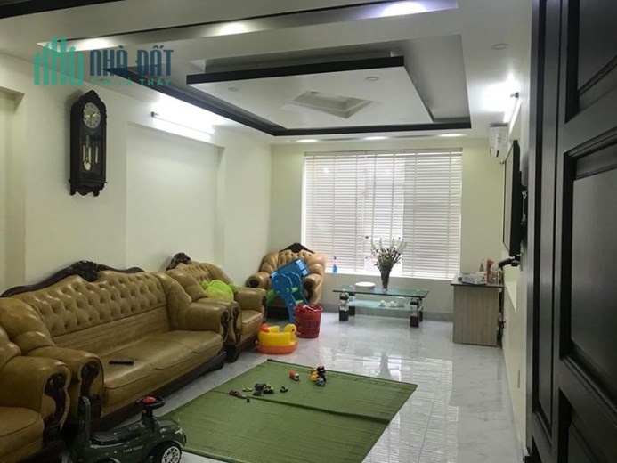 Bán nhà dân xây độc lập phố Kiều Sơn, diện tích 56m 4 tầng ngõ ô.tô GIÁ 3.65 tỉ