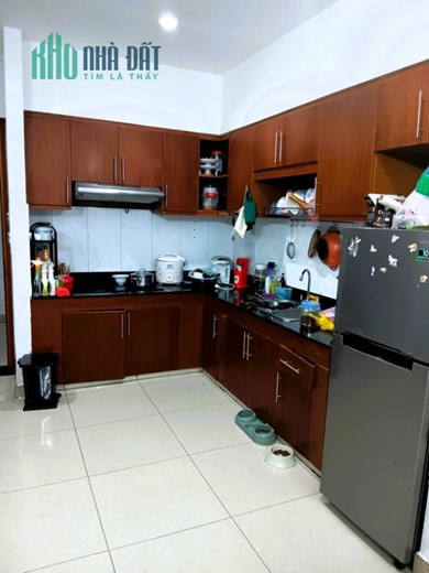 Bán căn hộ 76m2 2pn tầng thấp chung cư Lan Phương