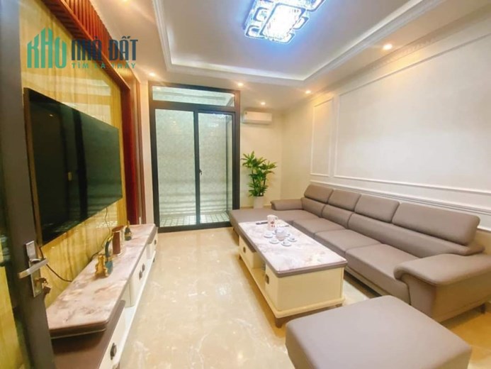Bán nhà mặt đường Lực Hành, diện tích 60m 4 tầng mới tinh GIÁ 4.5 tỉ