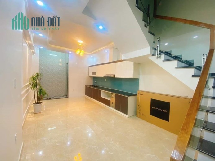Bán nhà mặt đường Lực Hành, diện tích 60m 4 tầng mới tinh GIÁ 4.5 tỉ