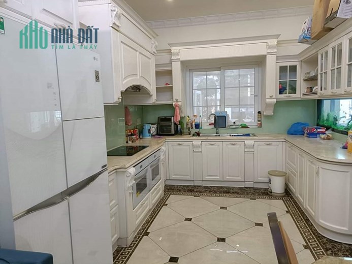 Định Cư Mỹ Gấp Bán Mặt Tiền Víp Bàu Cát, 116m2, Ngang Hơn 6m, Nở Hậu, Chỉ 28 Tỷ.