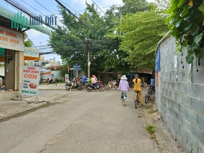 CHÍNH CHỦ Cần Bán Căn Nhà Phường Thống Nhất, Gần Trung Tâm Tp, Có Tiềm Năng Phát Triển